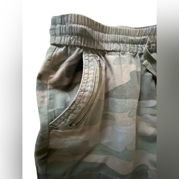 Garage Camo shorts M - Picture 3 of 4